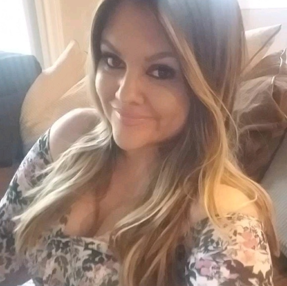 Meet your Posher, Amy - Picture 1 of 1